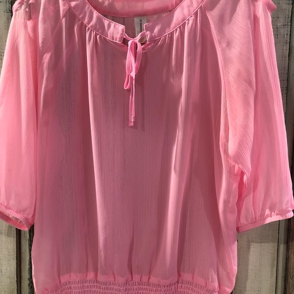 Pink blouse - Picture 3 of 4